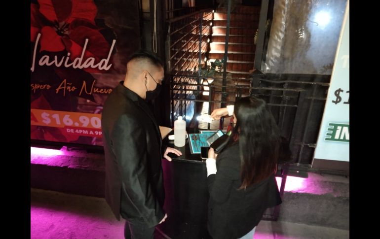 De 20 bares visitados por este medio el viernes, solamente cuatro pedían el certificado de vacunación. EL INFORMADOR