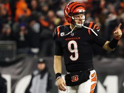 Joe Burrow encabezó un ataque eficaz que cosechó puntos en seis series, incluidas dos culminadas con pases de touchdown. AFP/D. Buell