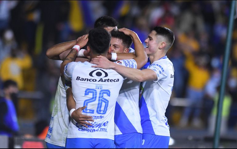 NO SE DEJAN. Pese a la diferencia de planteles, Puebla demostró una vez más que puede ganarle a cualquiera. IMAGO7