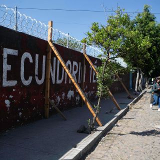 Regresan a las aulas, pero urgen obras en 438 escuelas de Jalisco
