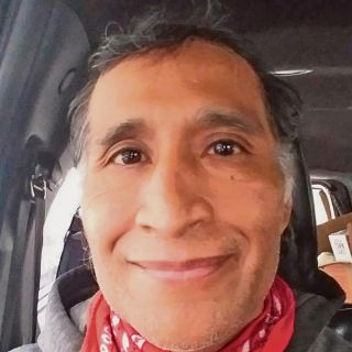 Albañiles dan 1 de cada 5 dólares de las remesas