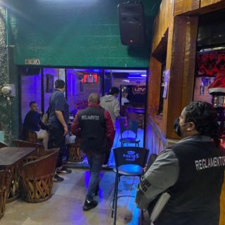 ¡Abusados! Castigan a negocios que incumplen con certificado COVID