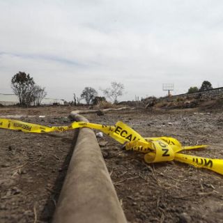 Hidalgo: Explota toma clandestina en el municipio de Nopala; se calcinan camionetas de "huachicoleros"
