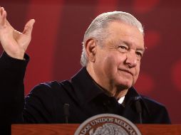 En Palacio Nacional, AMLO señaló que a sus opositores no les importa la vida de los representantes de los medios. EFE/S. Gutiérrez