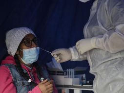 Los casos activos estimados en México son 306 mil 212. XINHUA/F. Cañedo