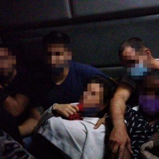 INM: Localizan a siete migrantes en la cabina de un tráiler en Chiapas