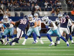 Sigue. Alarcón (#60) ha estado con los Cowboys desde 2020. Especial