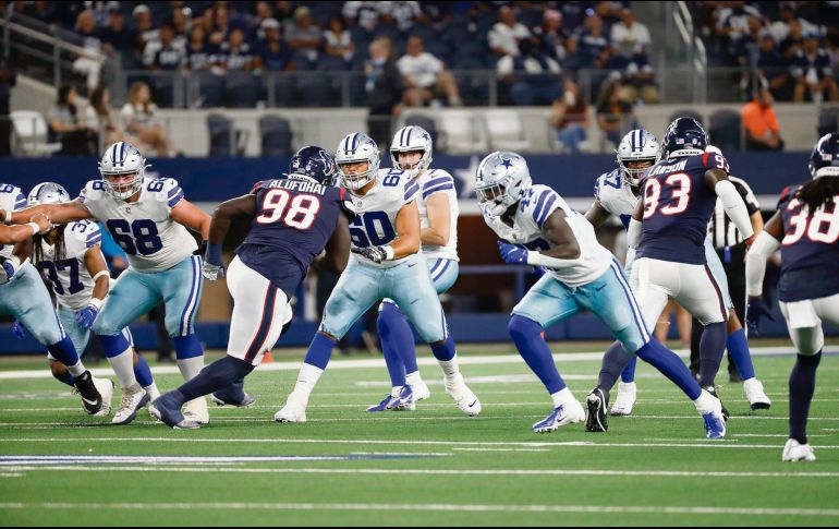 Sigue. Alarcón (#60) ha estado con los Cowboys desde 2020. Especial