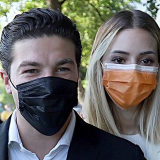 AMLO pide no hacer "politiquería" por Samuel García y el bebé adoptado con Mariana Rodríguez