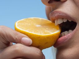 La OMS aconseja consumir 45 mg de vitamina C diaria, no te confíes en esta temporada. ESPECIAL/Photo by engin akyurt on Unsplash