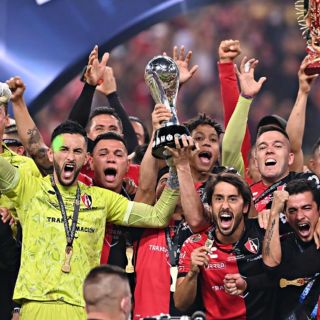 Contagio del gobernador de Jalisco coincide con carne asada por título del Atlas