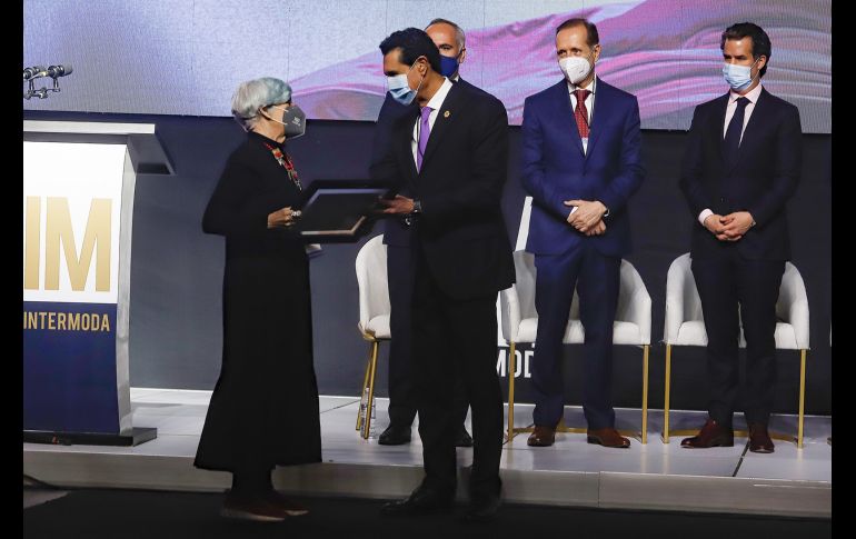 Reconocimiento a Anna Fusoni. GENTE BIEN JALISCO/ CLAUDIO JIMENO