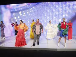 Como parte de la inauguración de Intermoda, el diseñador Carlos Pineda presentó una colección en el pabellón Fashion Space. GENTE BIEN JALISCO/ CLAUDIO JIMENO