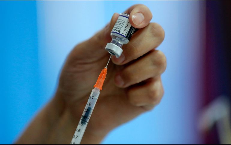 La OMS también respalda el uso de la vacuna de Pfizer y BioNTech en niños de hasta 5 años, en una dosis menor. AFP / J. Torres