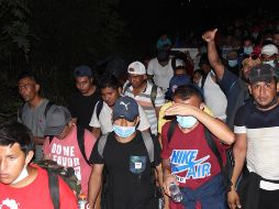 Los detenidos fueron trasladados en autobuses a sedes migratorias de Chiapas. EFE/J. Blanco