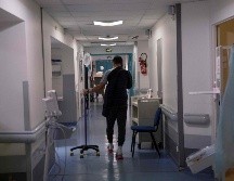 Los trabajadores de la salud deben recibir la dosis de refuerzo. AFP/J. de Rosa