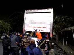 El vehículo pesado transitaba por la carretera 57 Matehuala-Monterrey. TWITTER/@INAMI_mx