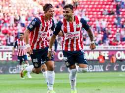 SOLO SABE HACER GOLAZOS. Alexis Vega marcó de tiro libre el empate ante los Gallos. IMAGO7