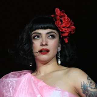 Mon Laferte revela el género y nombre de su bebé