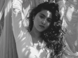 Silvana Estrada. La cantautora, lista para dejar huella con “Marchita”, disco ya a la venta. Cortesía