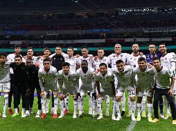 El portero colombiano Camilo Vargas, el lateral derecho Diego Barbosa, el central peruano Anderson Santamaría y el capitán Aldo Rocha, en el 11 ideal del fin de semana. IMAGO7