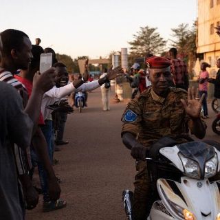 Golpe de Estado en Burkina Faso: Militares detienen al presidente y varios ministros