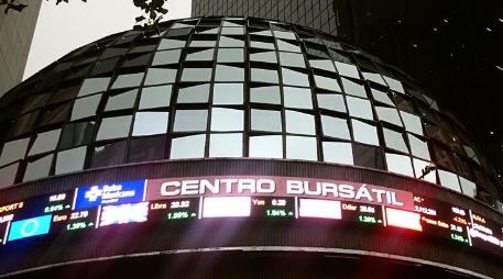 Los títulos con mayor variación a la baja fueron: Aeroméxico, Hoteles City Express y  Axtel. EFE/ARCHIVO