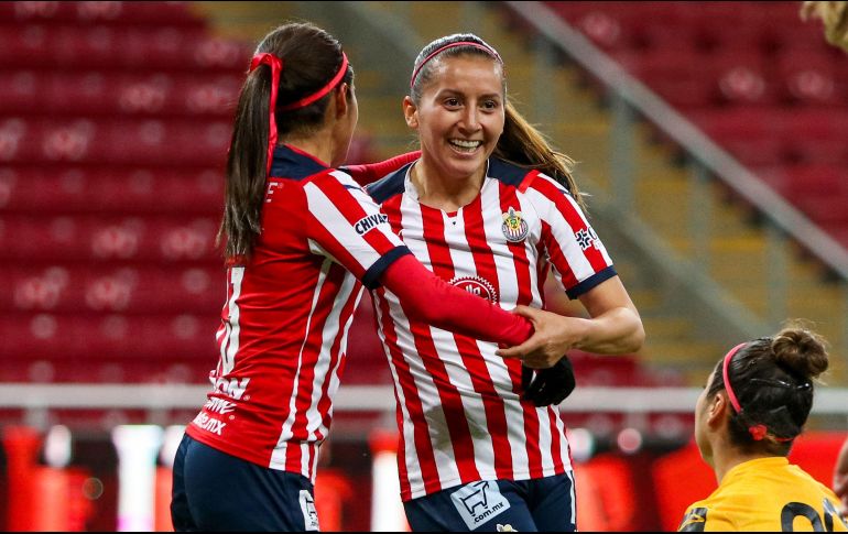 Rubí Soto hizo los dos goles de Chivas. IMAGO//F. Meza