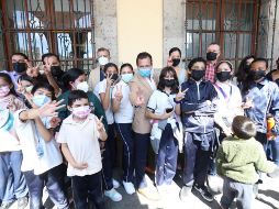 Pablo Lemus encabezó la inauguración de los recorridos turísticos por los sitios emblemáticos del Centro Histórico. CORTESÍA/Gobierno de Guadalajara