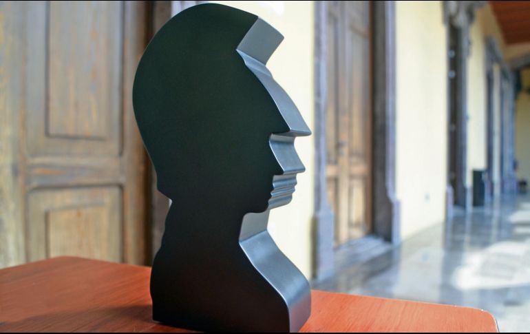El Premio Minerva se materializa en una escultura del artista jalisciense Adrián Guerrero y lo que persigue es que la “industria alterna sea reconocida”.  ESPECIAL