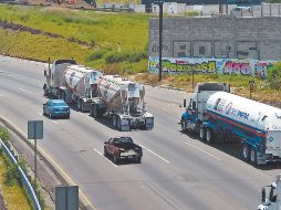 Según la SCT, de las 184 mil 774 empresas de carga en el país, 81.5% son hombres-camión y 15.9% pequeños transportistas. EL ECONOMISTA/Archivo