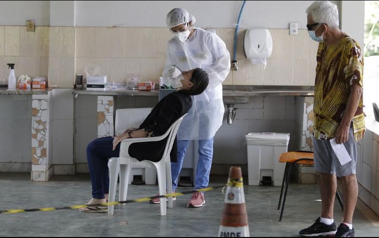 El Distrito Federal de Brasilia vive una de las situaciones más complicadas, donde las unidades de terapia intensiva están colapsadas. XINHUA/J. Tavora