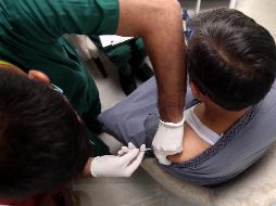 México suma hasta ahora más de 4.7 millones de casos y acumula 304 mil 308 muertes debido al COVID. EFE / ARCHIVO