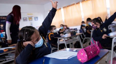 De las cuatro mil escuelas de educación básica públicas que existen en la capital del país, al menos 140 escuelas no están operando, debido a los contagios por ómicron. EFE/A. Valdés