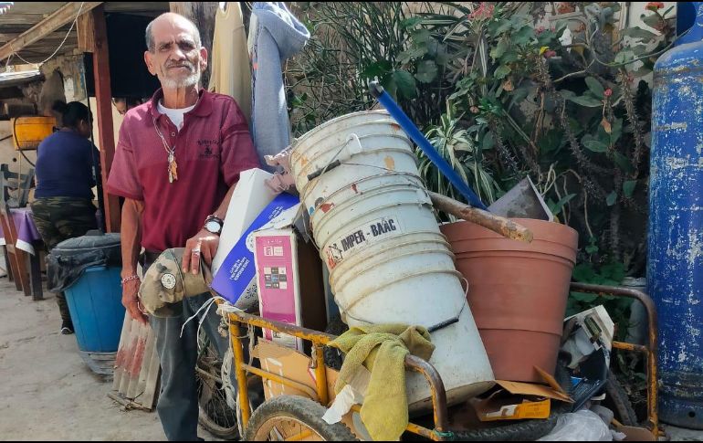 Víctor Manuel tiene temor de que los desalojen, ya que tiene a sus nietos viviendo en su hogar. EL INFORMADOR/E. Gómez