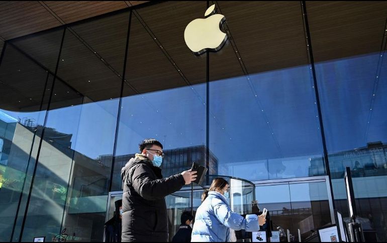 En su primer trimestre de 2022, Apple ingresó 123 mil 945 millones de dólares. AFP/J. Gao