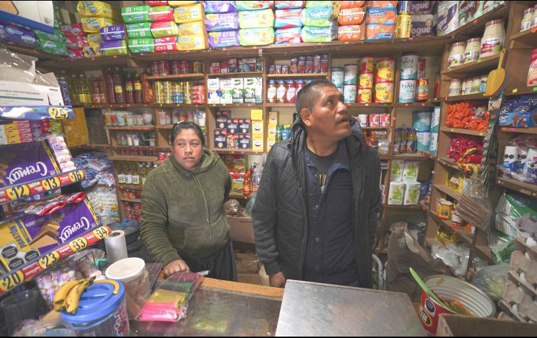 Negocios locales se mantienen completamente de los envíos. AP/F. Llano