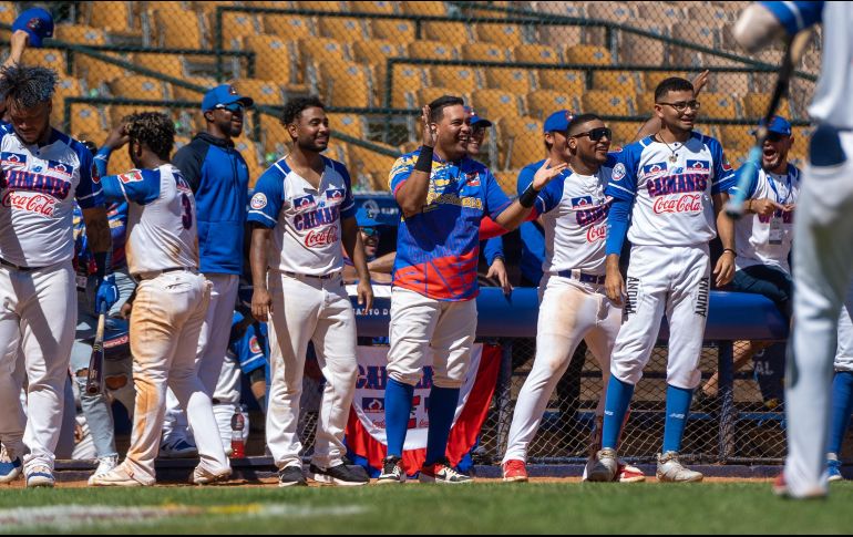 El lunes a las 08:00 horas, Colombia buscará extender su racha cuando se enfrenten a México. EFE / F. Spotorno