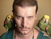 El músico Samuel Castelli es animalista, ama profundamente a los animales y en su casa muchos cohabitan con él. ESPECIAL