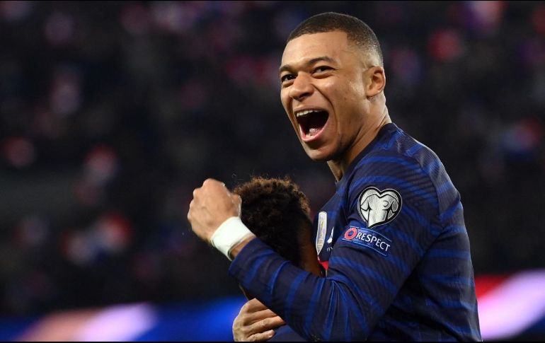 Mbappé tendrá un sueldo de 50 millones al año con lo que se convertirá en el jugador mejor pagado del mundo. AFP / ARCHIVO 