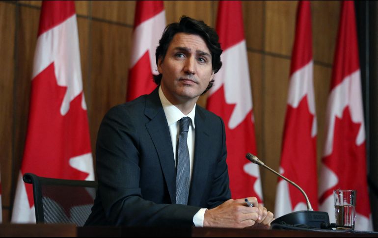 En su cuenta de Twitter, Trudeau también insistió a los canadienses a vacunarse. AFP / ARCHIVO