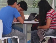 El rector de la UdeG señaló la semana pasada que se aplazaría la entrada por el aumento de casos COVID en Jalisco. AFP / ARCHIVO