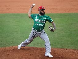 Tras los resultados que se han dado hasta la tarde de este lunes, México se ha metido entre los cuatro primeros lugares de la clasificación con marca de 2-2. EFE/ O. Barría