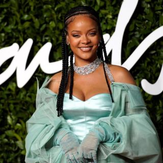 Rihanna: Así celebra la cantante su primer Día de las Madres