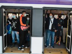 En la inauguración del Peribús, estudiantes de la FEU se manifestaron para reprochar que el nuevo transporte no llega a Tonalá. EL INFORMADOR / ARCHIVO