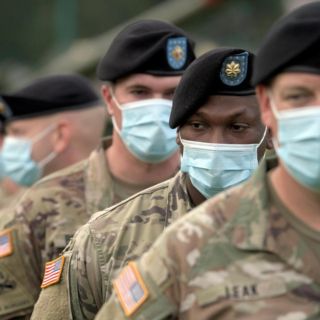 Estados Unidos enviará tres mil soldados a Europa por amenaza rusa