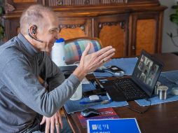 Los empleados tienen la intención de conservar el “lado positivo” de la pandemia equilibrando el hogar y el trabajo. EFE/Archivo