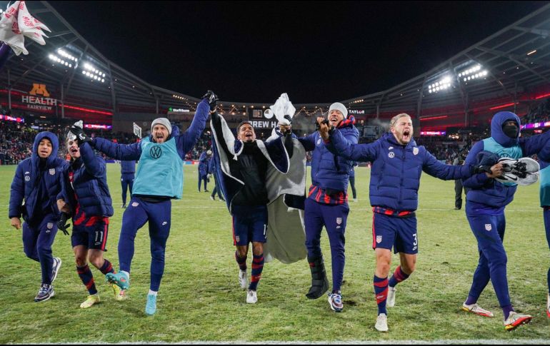 Eufóricos. El equipo estadounidense se mantiene en zona de clasificación directa al Mundial. @usmnt