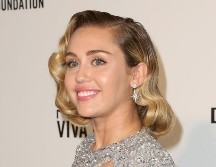 El hilo propuesto, recuerda las primeras veces en que Miley y Hemsworth fueron vistos públicamente. AP/W. Sanjuan