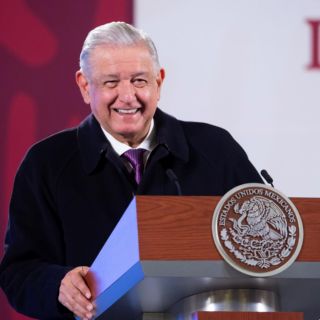 AMLO anuncia federalización del sistema de salud; comenzará en Tlaxcala y Nayarit